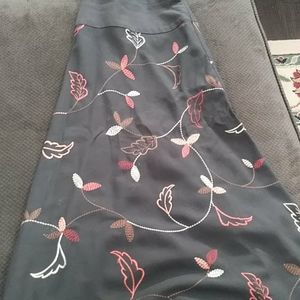 Fall patterned brown skirt